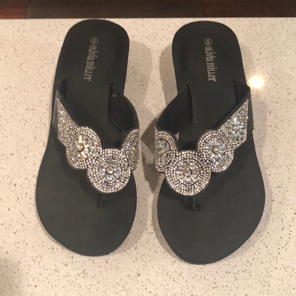 Stein Mart Olivia Miller sparkling flip flops